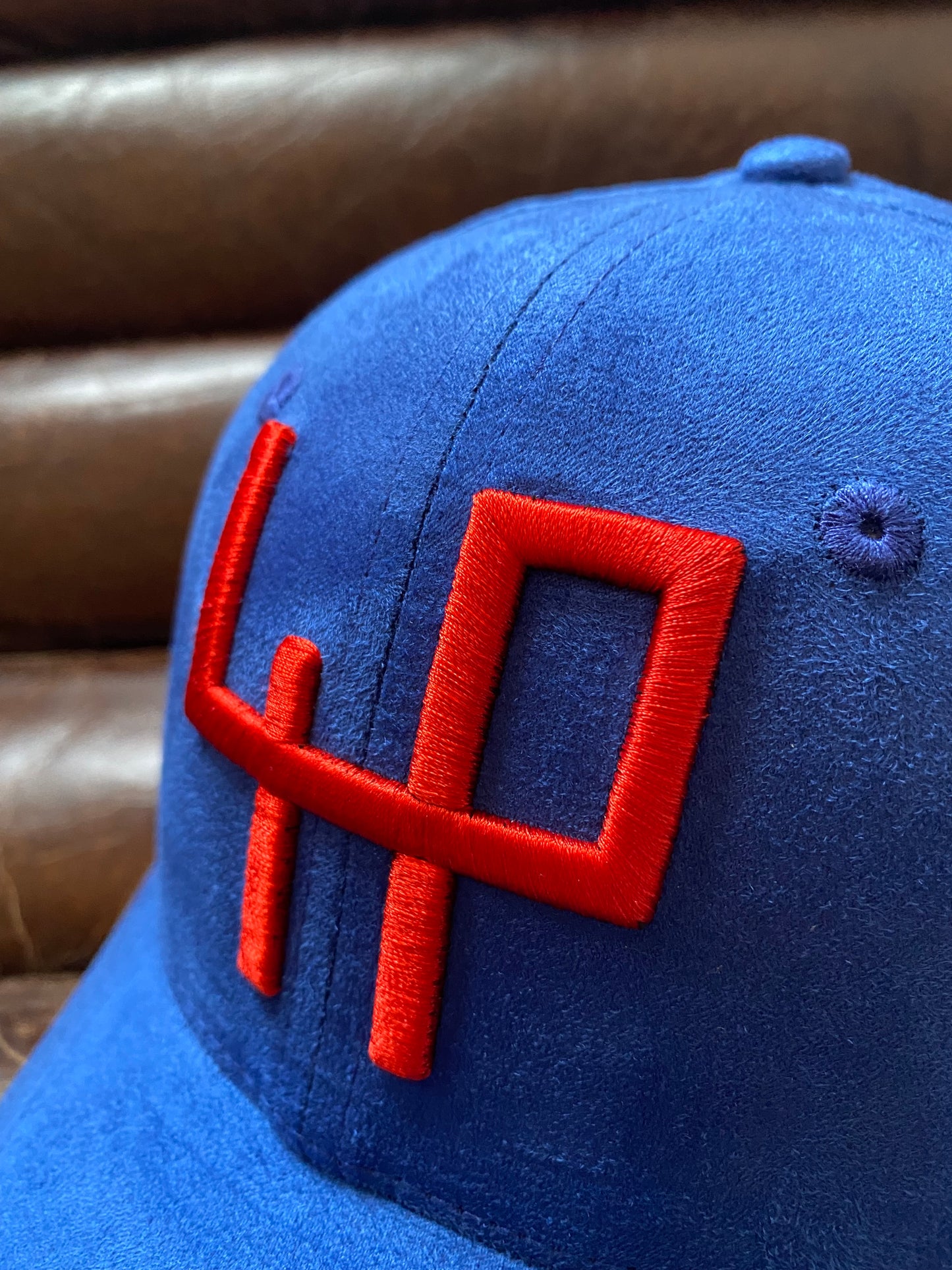 EXCLUSIVE BLUE GOLF CAP IN SUEDE / 1 piece left!