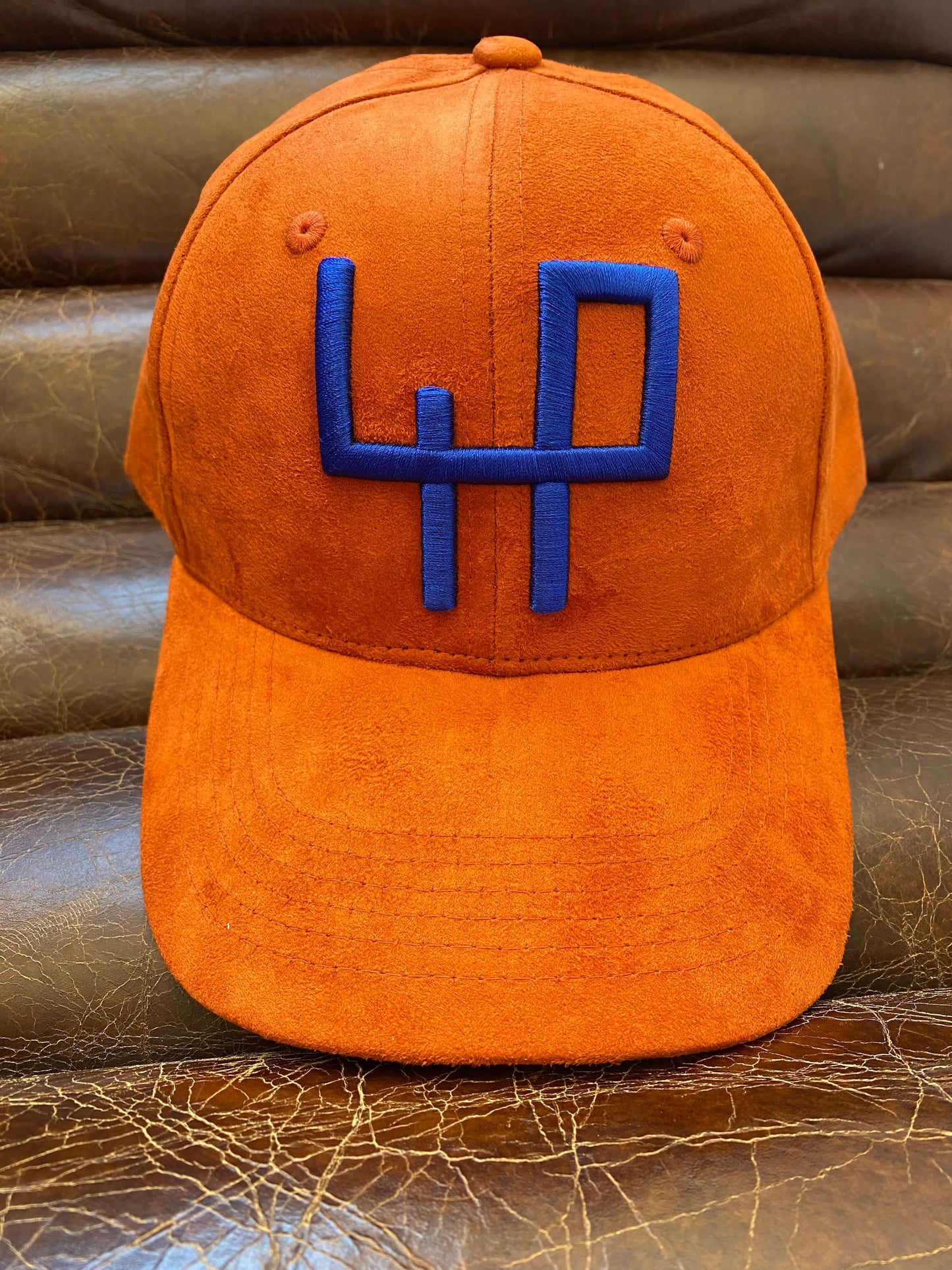 EXCLUSIVE ORANGE GOLF CAP IN SUEDE